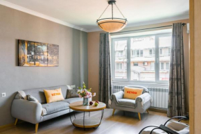1BR Apt Cityscape Charm City Centre by Keygo 71